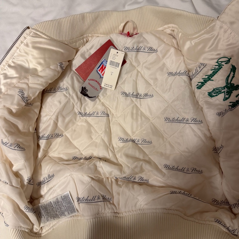 Mitchell & Ness NFL Crop Bomber Jacket Philadelphia Eagles NWT - Picture 12 of 12